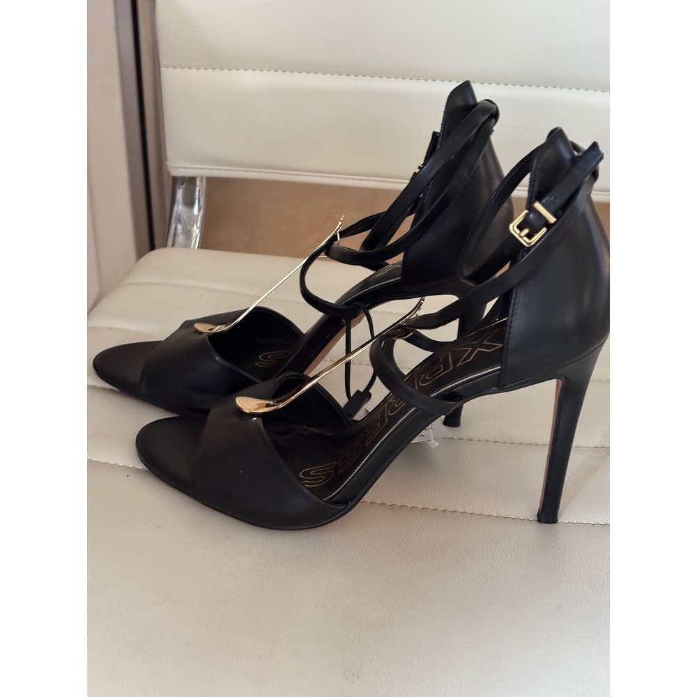 Express Womens Black Gold T-Strap Stiletto Ankle Strap Heel Sandals Size 10 NEW